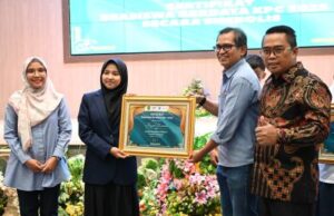 Dari Yatim Piatu ke Panggung Kehormatan, Abdul Fatah dan Aisyah, Dua Asa yang Dinyalakan Beasiswa Berdaya KPC