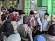 330 Jamaah HST Menuju Embarkasi BDJ, Satu MD dan Istrinya Menunda, Pemkab Fasilitasi Atribut Kain Sasirangan
