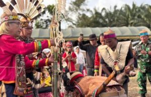 Bersama Masyarakat Adat Wehea, PT KED Dukung Pelestarian Ritual Lomplai