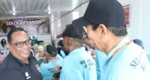 Tinjau Lokasi, Yuriansyah Apresiasi Antusiasme Peserta Sekolah Lansia