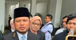 Kok Suka dari Luar Pak Gub?