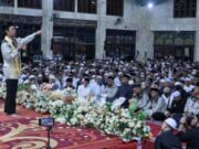 UAS ‘Hipnotis’ Ribuan Umat Muslim di Tenggarong