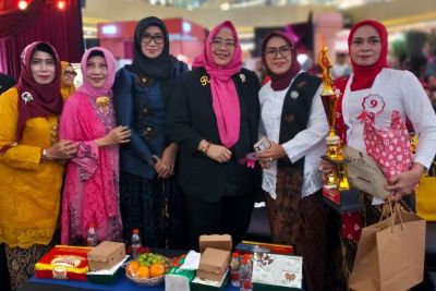 BKOW Kaltim Sabet Juara III Lomba Kebaya Nasional pada WFW 2026