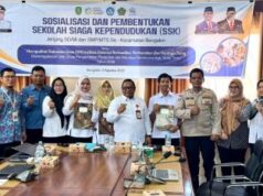 DPPKB dan Kecamatan Bengalon Berkolaborasi Sosialisasikan dan Bentuk Sekolah Siaga Kependudukan