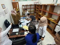 Pastikan Ketersediaan, Distribusi dan Penyimpanan Alakon, DPPKB Tinjau Gudang Logistik