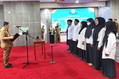 Resmi, PAW 6 Anggota BPD di HST, Bupati Rizal Ingatkan Tiga Fungsi Mitra Pembakal