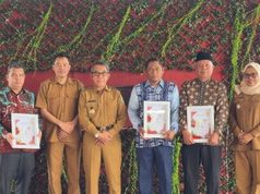 Mengantar Camat Purna Tugas, Bupati Berikan Apresiasi atas Pengabdiannya