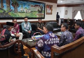 Pemerintah Kutim Dukung PLN untuk Tuntaskan Pembangunan Jaringan Listrik di Desa
