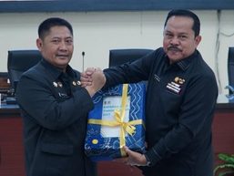 Raperda APBD 2027 Bergulir ke DPRD HST, Bupati Rizal : Target Pendapatan Daerah Dirancang Rp1,46 Triliun
