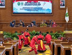 Tari Jepen di Sidang Paripurna Memperingati HUT ke-27 Kutim, Sita Perhatian Tamu Undangan